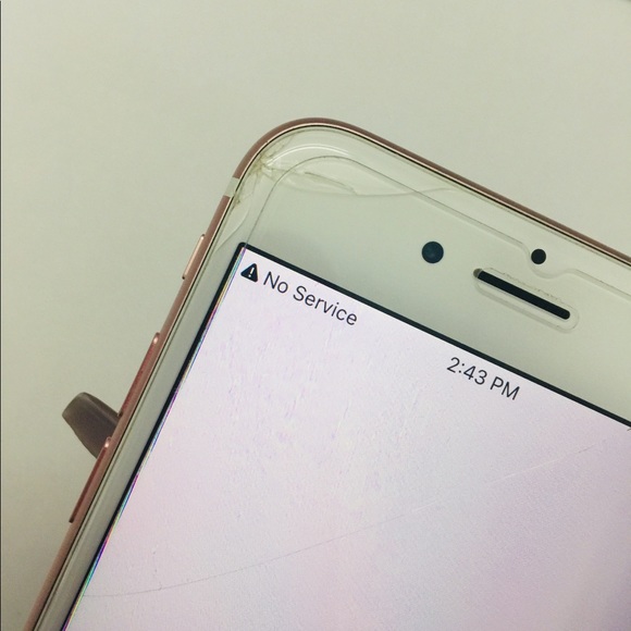 iPhone 7 PLEASE READ - Picture 4 of 4